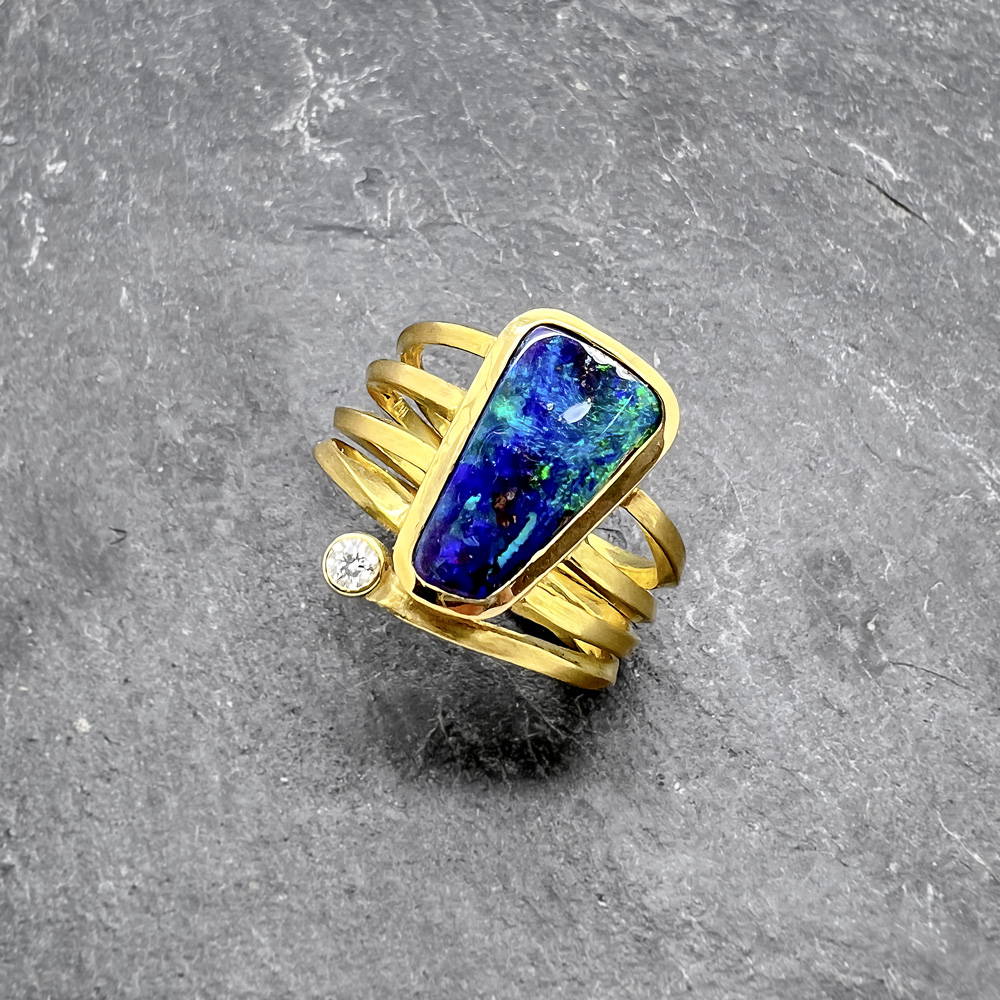 Ring-Goldgelb-Opal-goldschmiede-verden